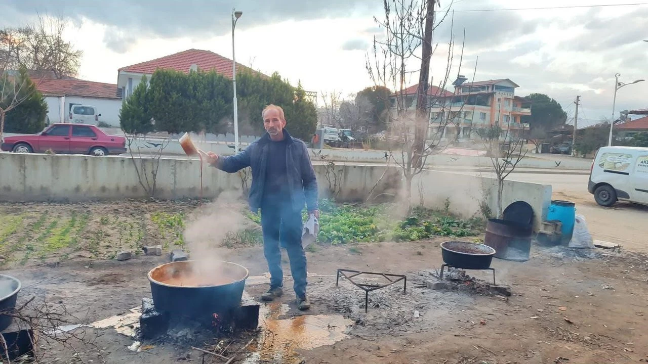 Sarıgöl’de  Ocak  ayında pekmez kazanları kaynadı